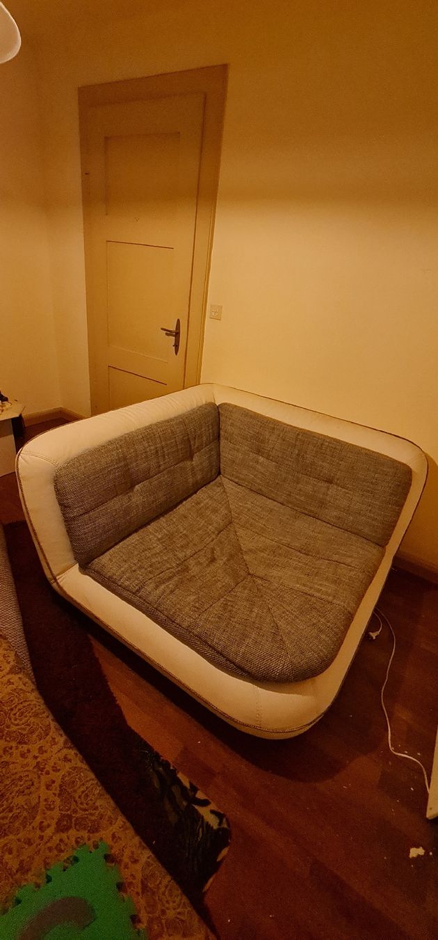 Divani: Gemütliches Ecksofa / Sofa, – Usato da Campocologno venduto da Arte2108