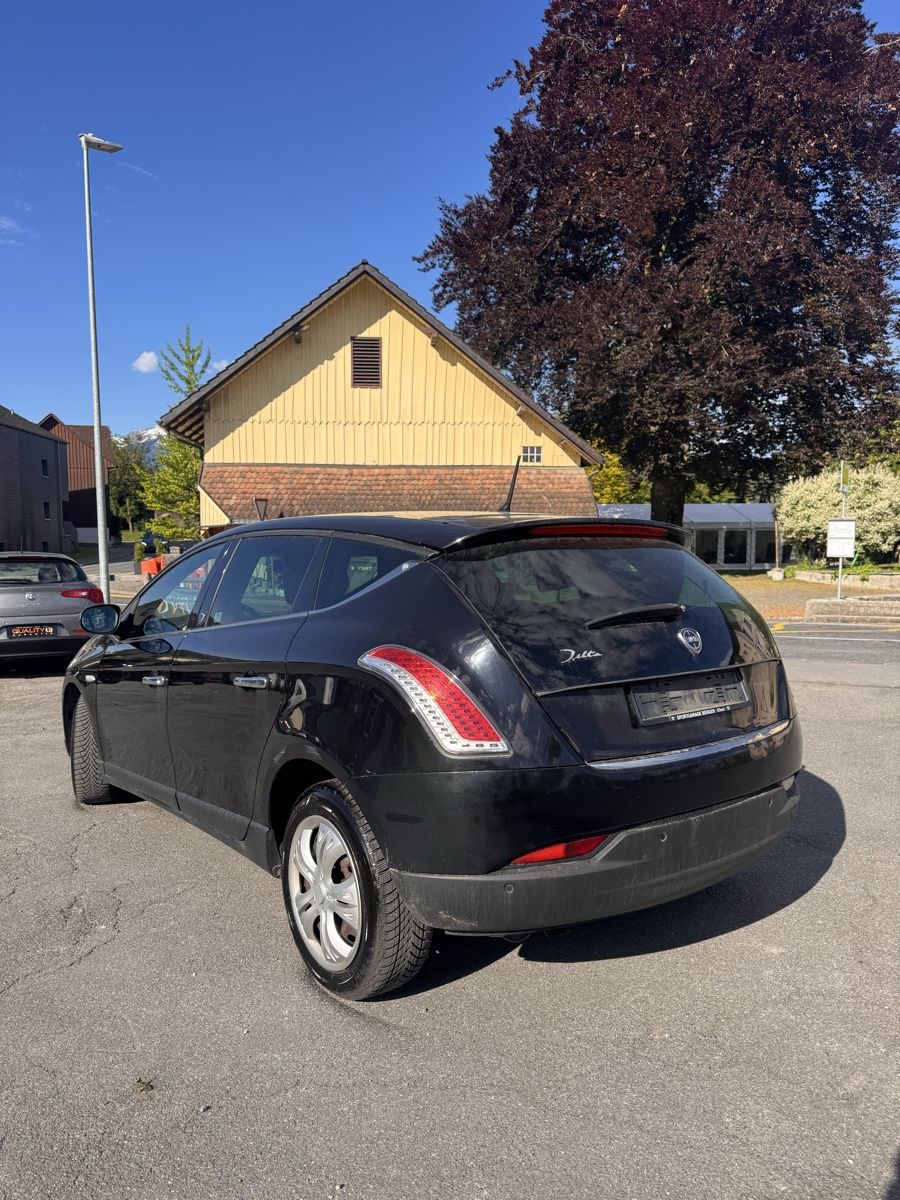 Lancia Automobili: Lancia Delta 1.4 lt Turbo – Difettoso da Schaanwald venduto da Super113 1