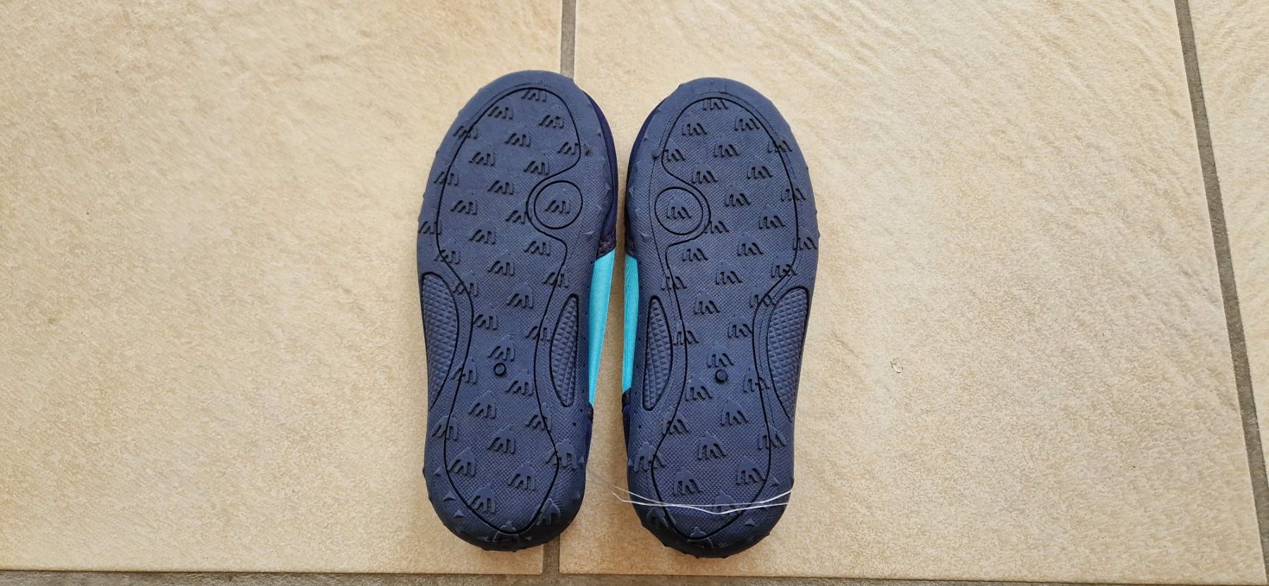 Scarpe per ragazzi: Badesandalen / Badeschuhe gr. 34 – Usato da Zeiningen venduto da rimoni 1