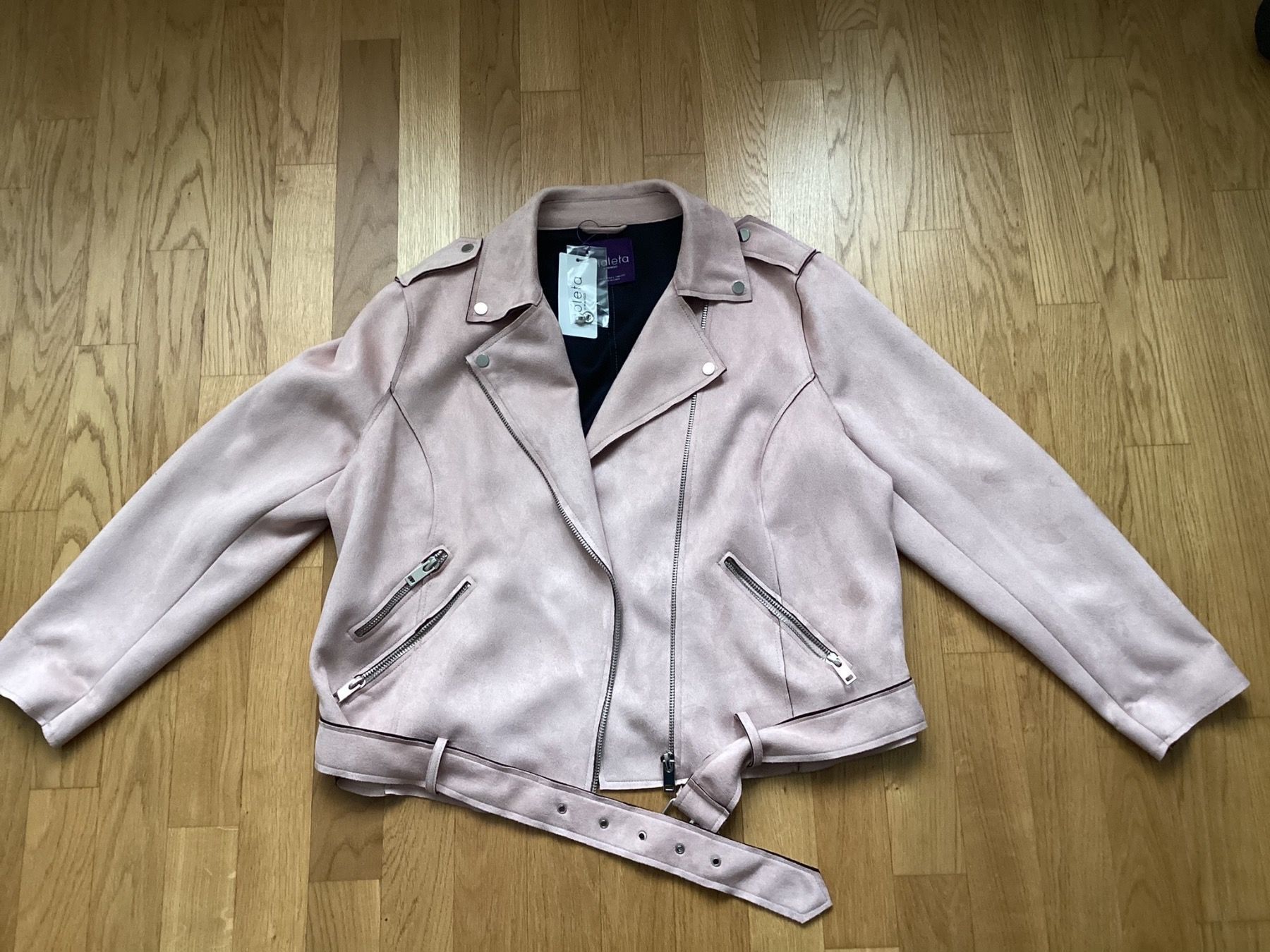 Mango Giacche: Jacke Suede von MANGO, neu – Nuovo e nell'imballaggio originale da Zürich venduto da vadimi 1