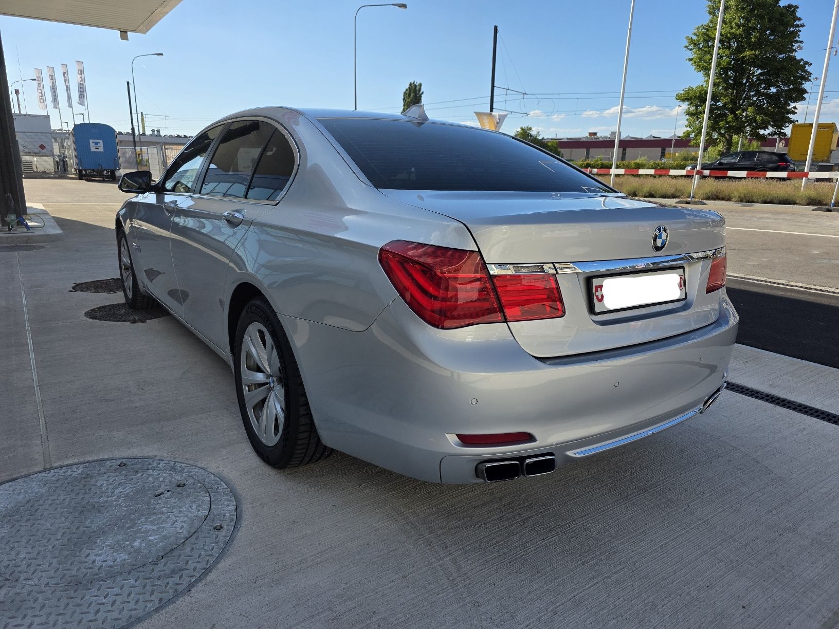 BMW Automobili: BMW 740i - F01 – Usato da Reinach BL venduto da Privat_Verkauf_91 4