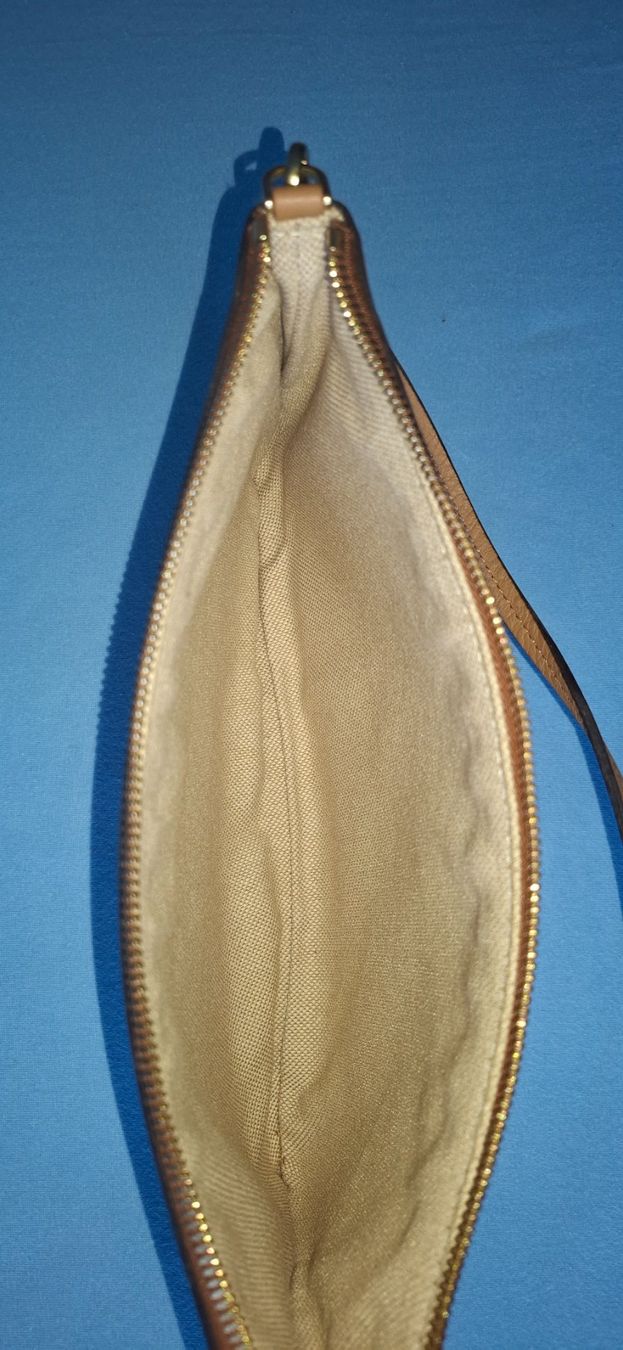 Mcm Sacs femmes: MCM Pochette – Neuf (Voir description) à Weggis par Jhmathis 4
