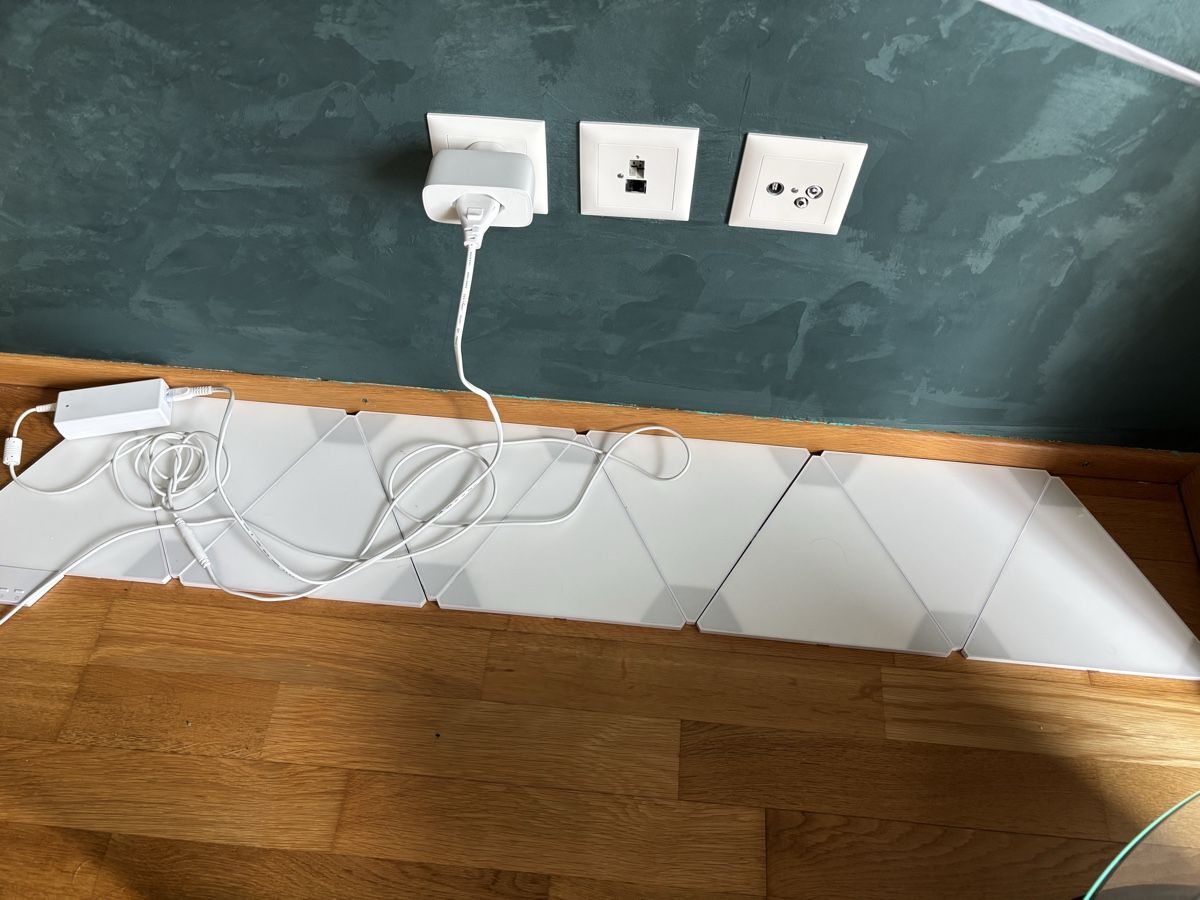 Nanoleaf Lampen: Nanoleaf 9 Stück – Gebraucht aus Ipsach von seb_2p9q 1