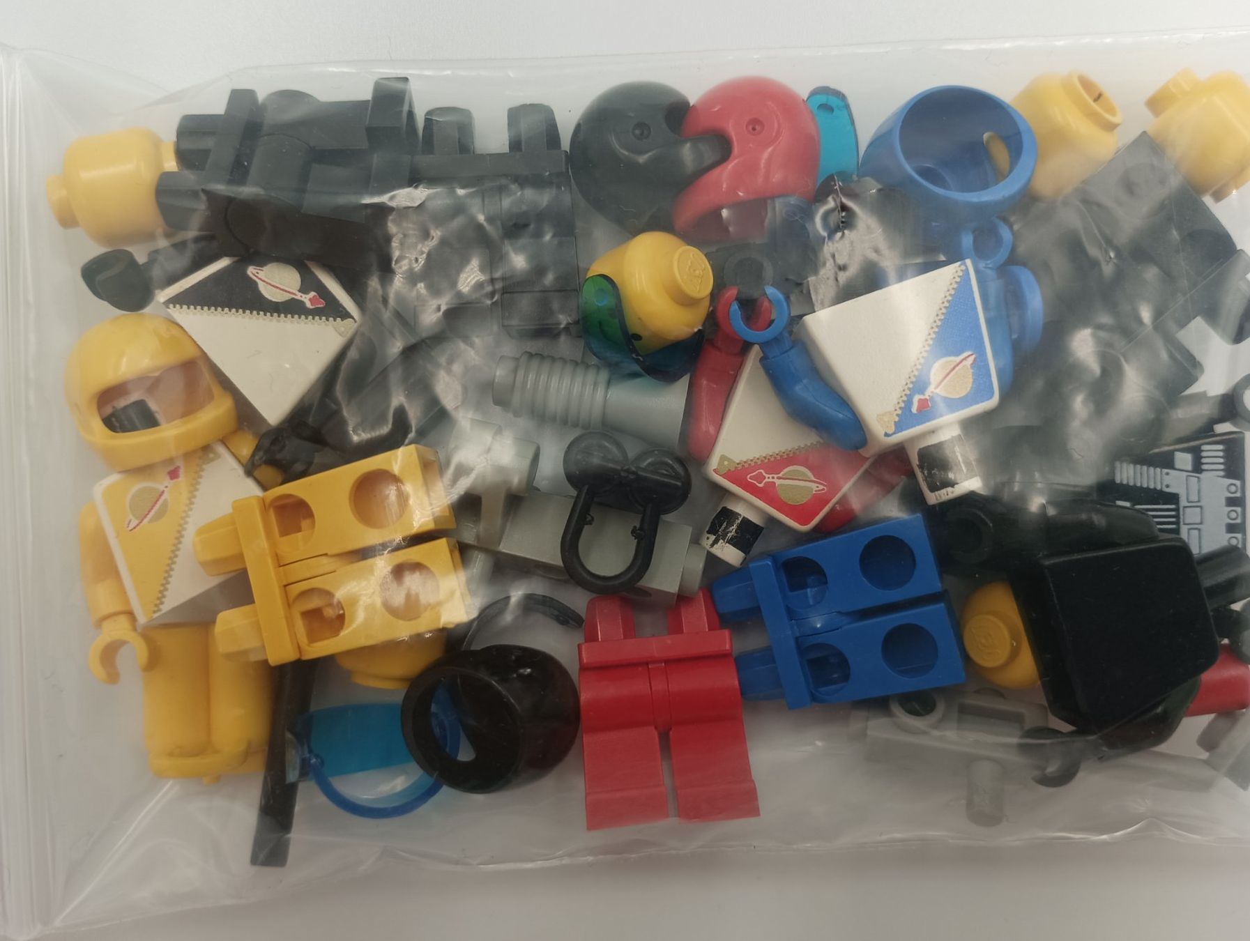 Lego Spielzeuge: 6703 Space Mini-Figures – Gebraucht aus Bremgarten AG von redstar69 1