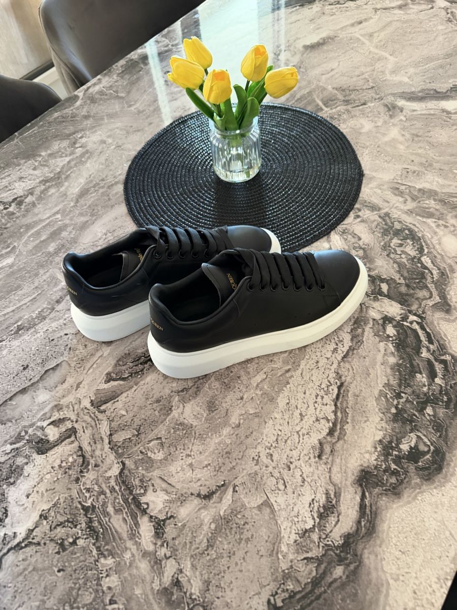 Chaussures hommes: Oversized Sneaker – Schwarz/Weiss – Neuf (Voir description) à Urtenen-Schönbühl par Peklars