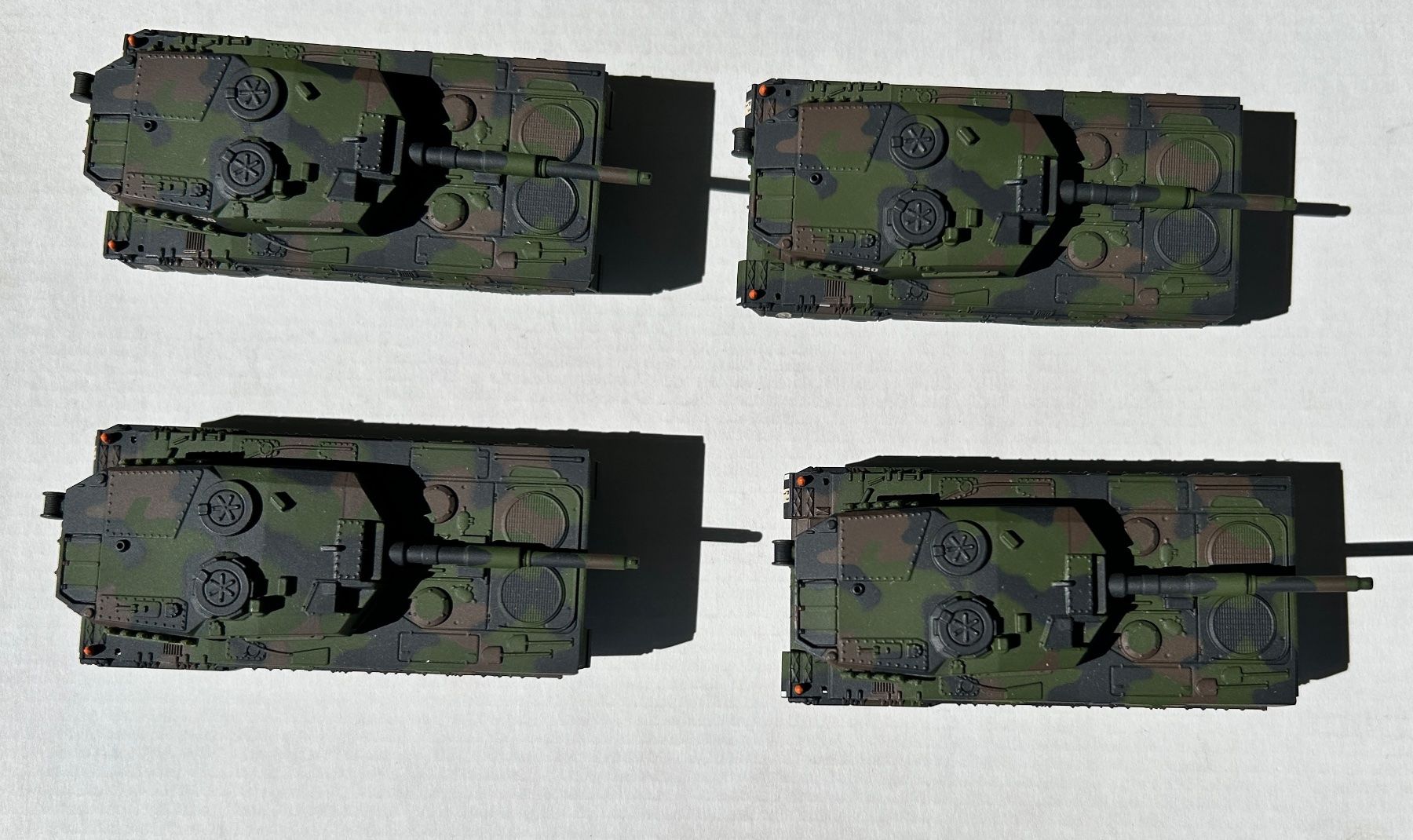 Schweizer Armee Kit di modellismo & Modellini statici: Märklin / 4MFOR 18581 Panzer Leopard 2A1, Ep.V, 1:87 – Usato da Adliswil venduto da Member25432 3