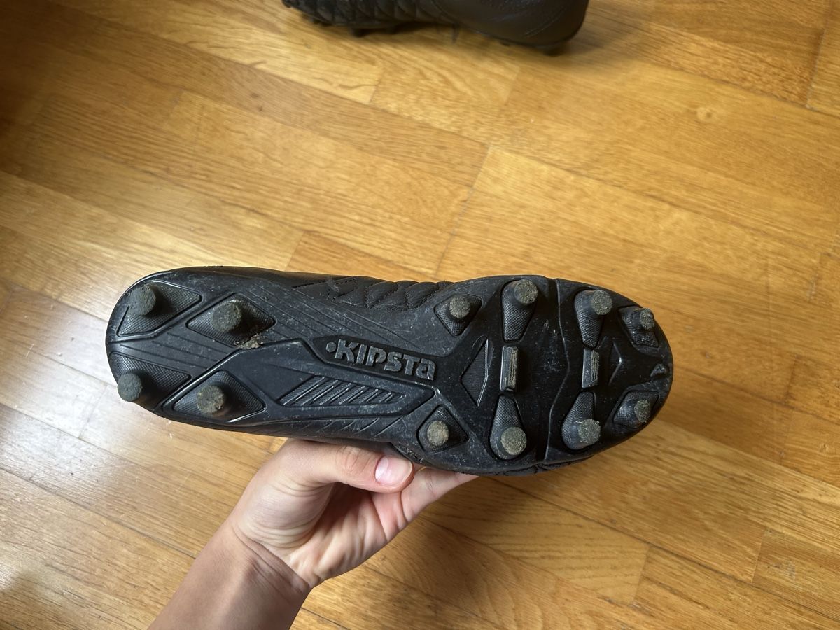 Herrenschuhe: Kipsta Fussballschuhe – Gebraucht aus Zürich von Petrita 2