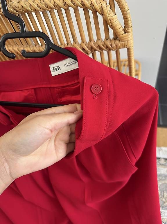Pantaloni: Zara Hose – Usato da St. Gallen venduto da sho_xzw7