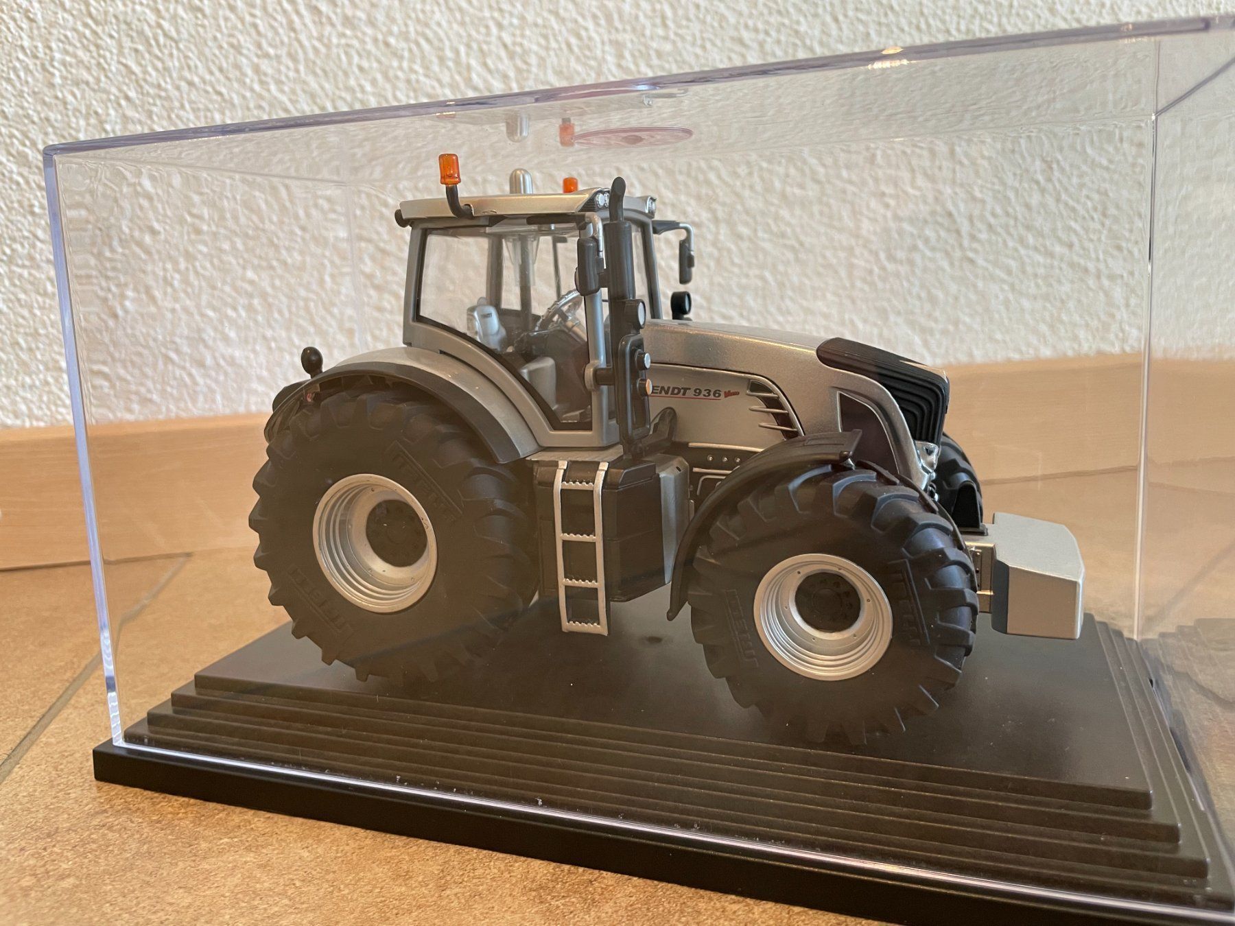Fendt Trattori: SIKU Fendt 936 Vario – Nuovo e nell'imballaggio originale da Kreuzlingen venduto da Stefan1150 2