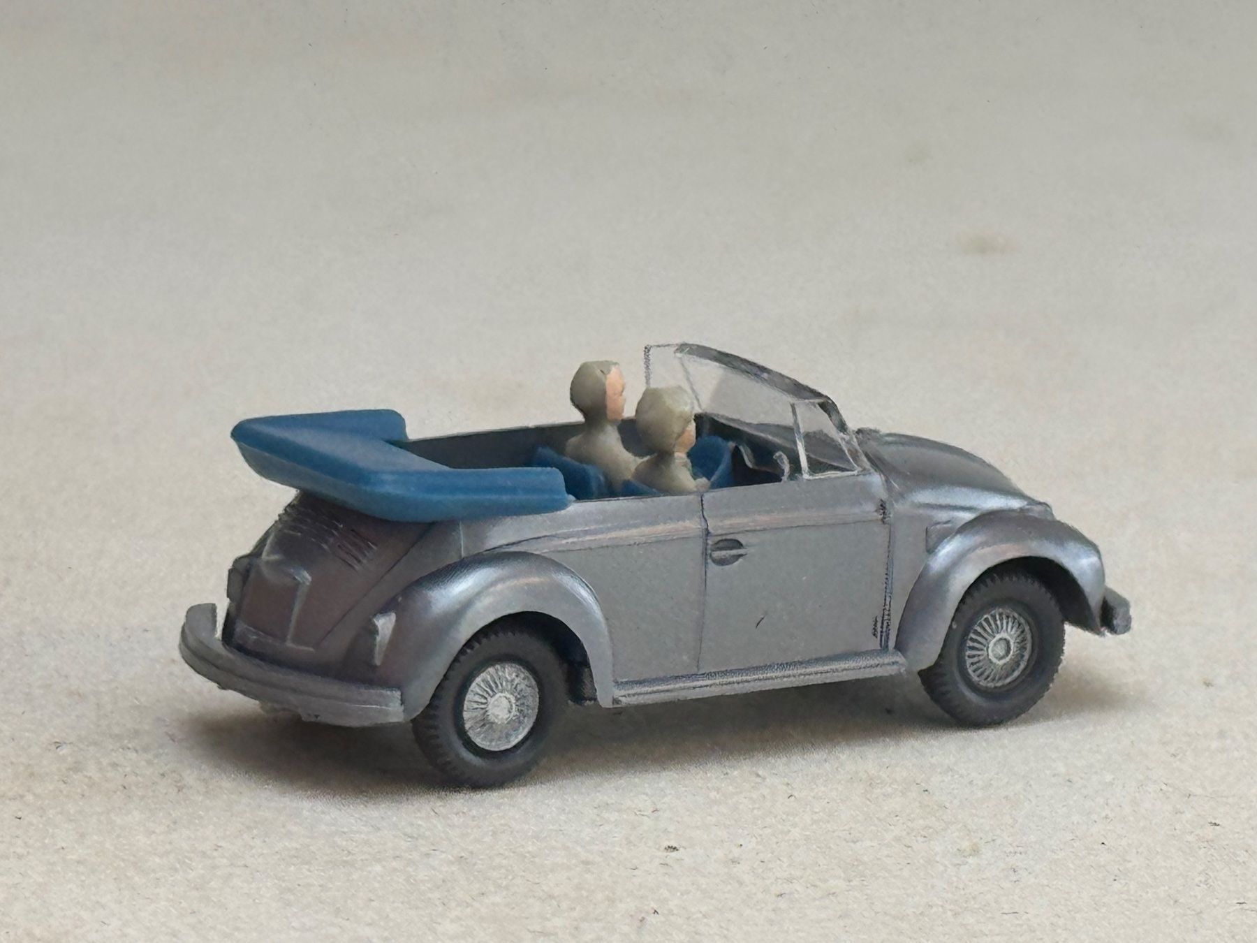 Wiking Modellautos: VE1- Wiking VW Käfer Cabrio silbern – Gebraucht aus Elm von Wikmtz 1