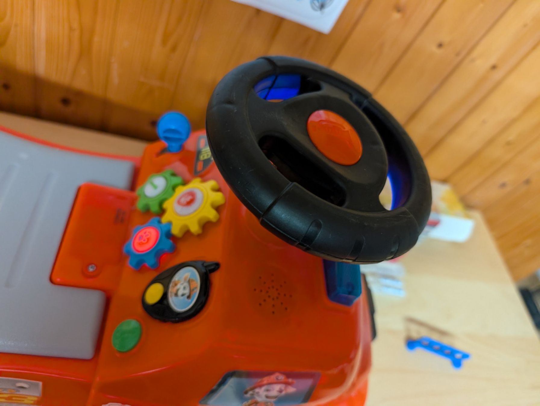 Veicoli per bambini: Kinderautomit Geräuschen günstig abzugeben! – Usato da Liestal venduto da transformer111 2