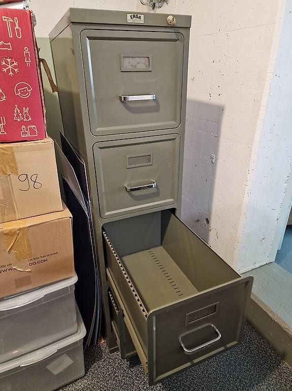 Armadi: Hängeregisterschrank – Usato da Gsteigwiler venduto da Schelb 3