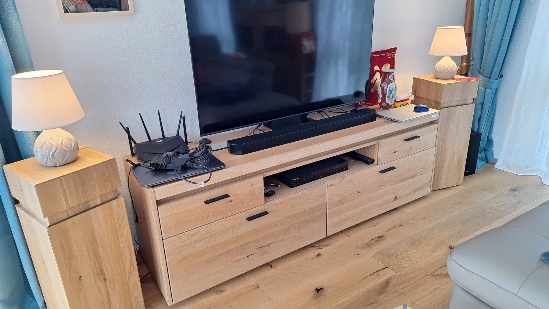 Mobili TV: TV-Möbel Lowboard Wildwuchs-Kerneiche Eiche 192 cm – Usato da Cazis venduto da RolfEggi 3