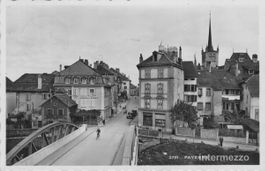 Payerne VD // ca. 1940 Café du Pont Oldtimer Velofahrer