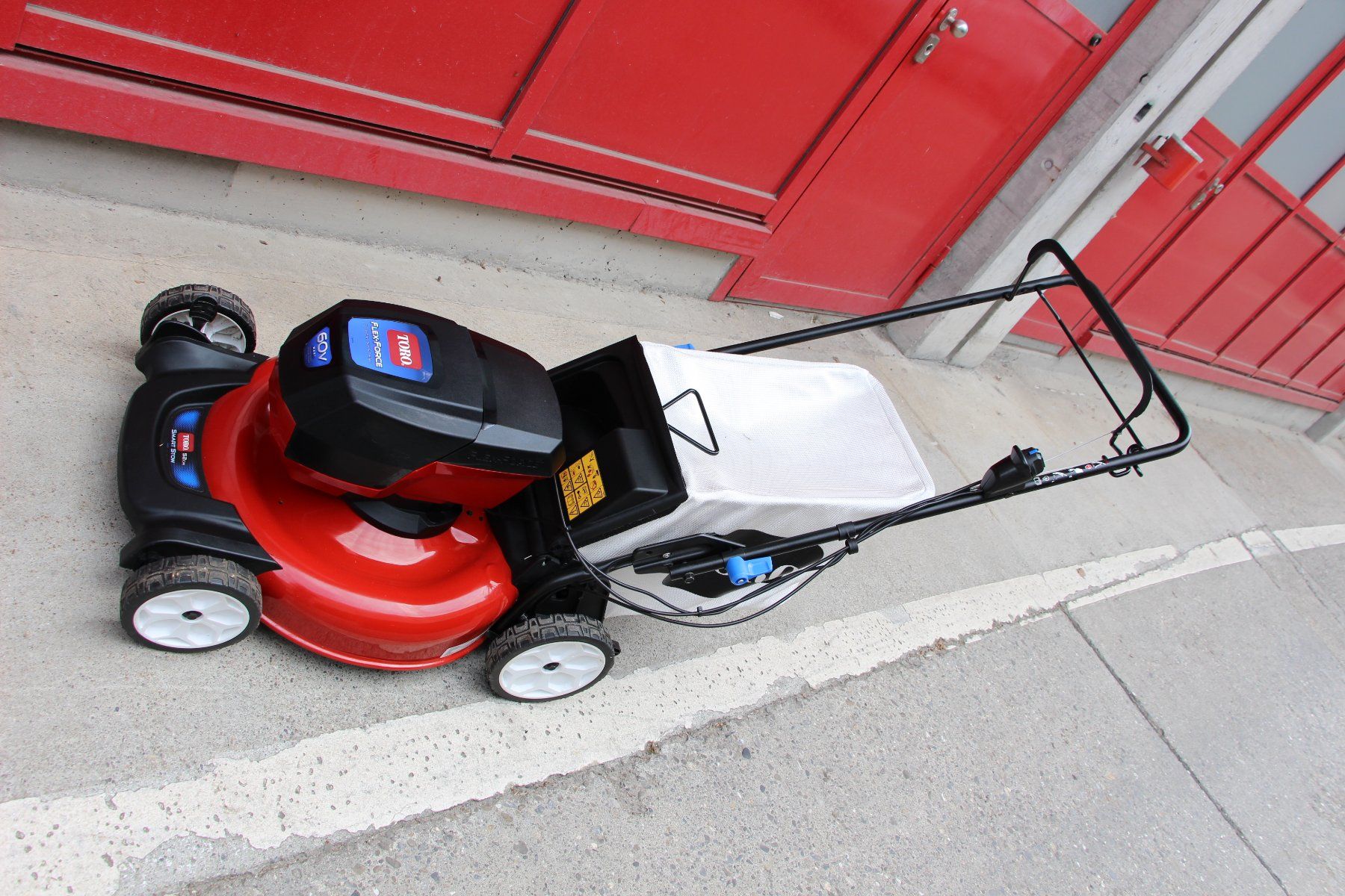 Toro Tagliaerba: Toro Elektro Akku-Mäher 21852 – Nuovo (secondo la descrizione) da Zollikofen venduto da klg-maschinen 2