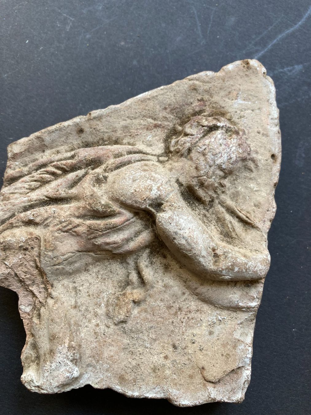 Sculture & Statue: Steinfragment, alt, darstellend einen Jüngling – Usato da Luzern venduto da rup_r6cz