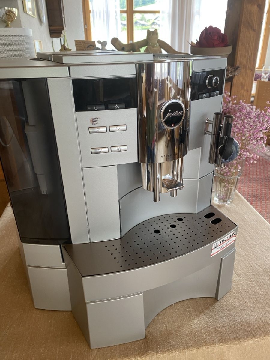 Jura Macchine per caffè & Macchine per espresso: Haushalt – Usato da Krummenau venduto da Schmudel