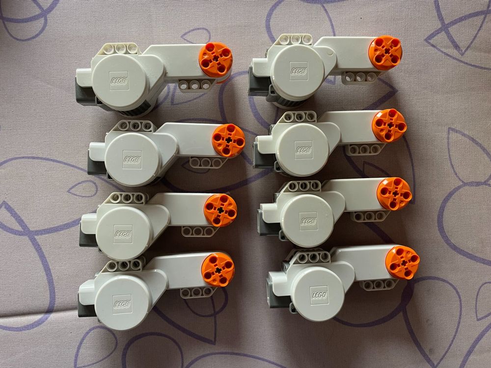 8 moteurs Lego Mindstorms NXT (Gebraucht) in Yvonand für CHF 22 – mit ...