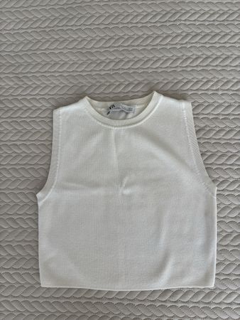 ZARA Crop Top In White NP: 25.-
