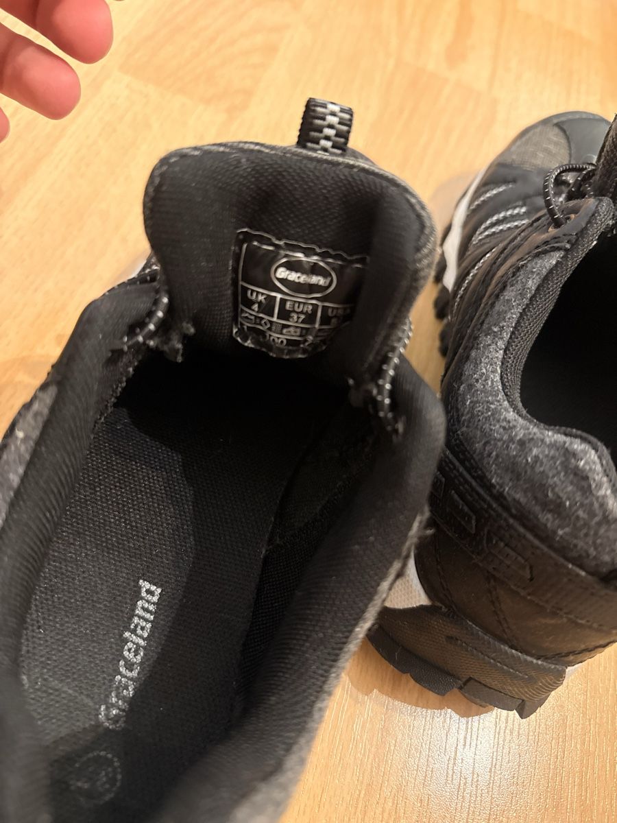 Scarpe da donna: Graceland Wanderschuhe schwarz Grösse 37 leicht gebraucht – Usato da Chur venduto da Pedro.Giesteira 6