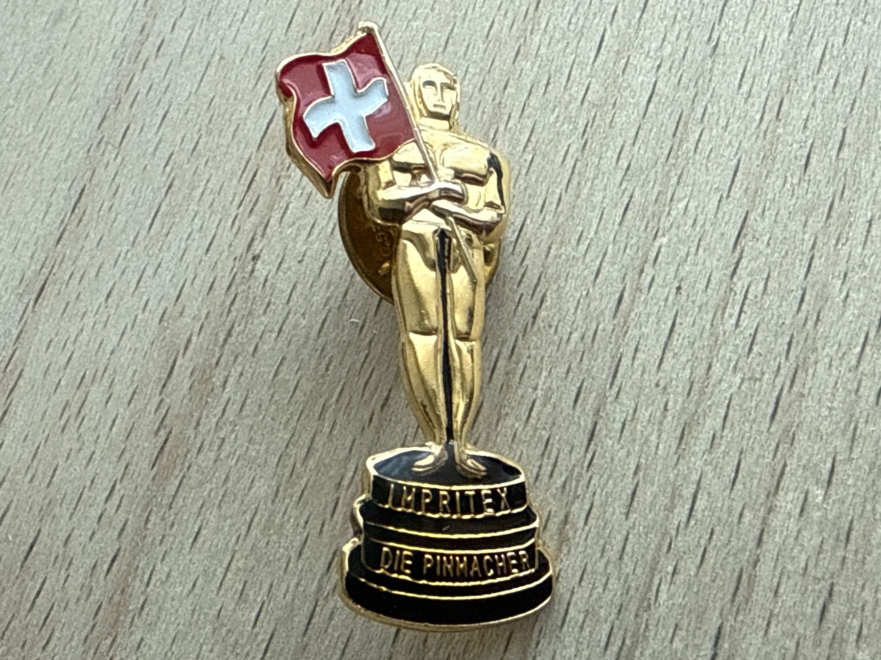 Plaketten & Abzeichen: Pin Impritex Die Pinmacher – Gebraucht aus Glattbrugg von Schweigmatt