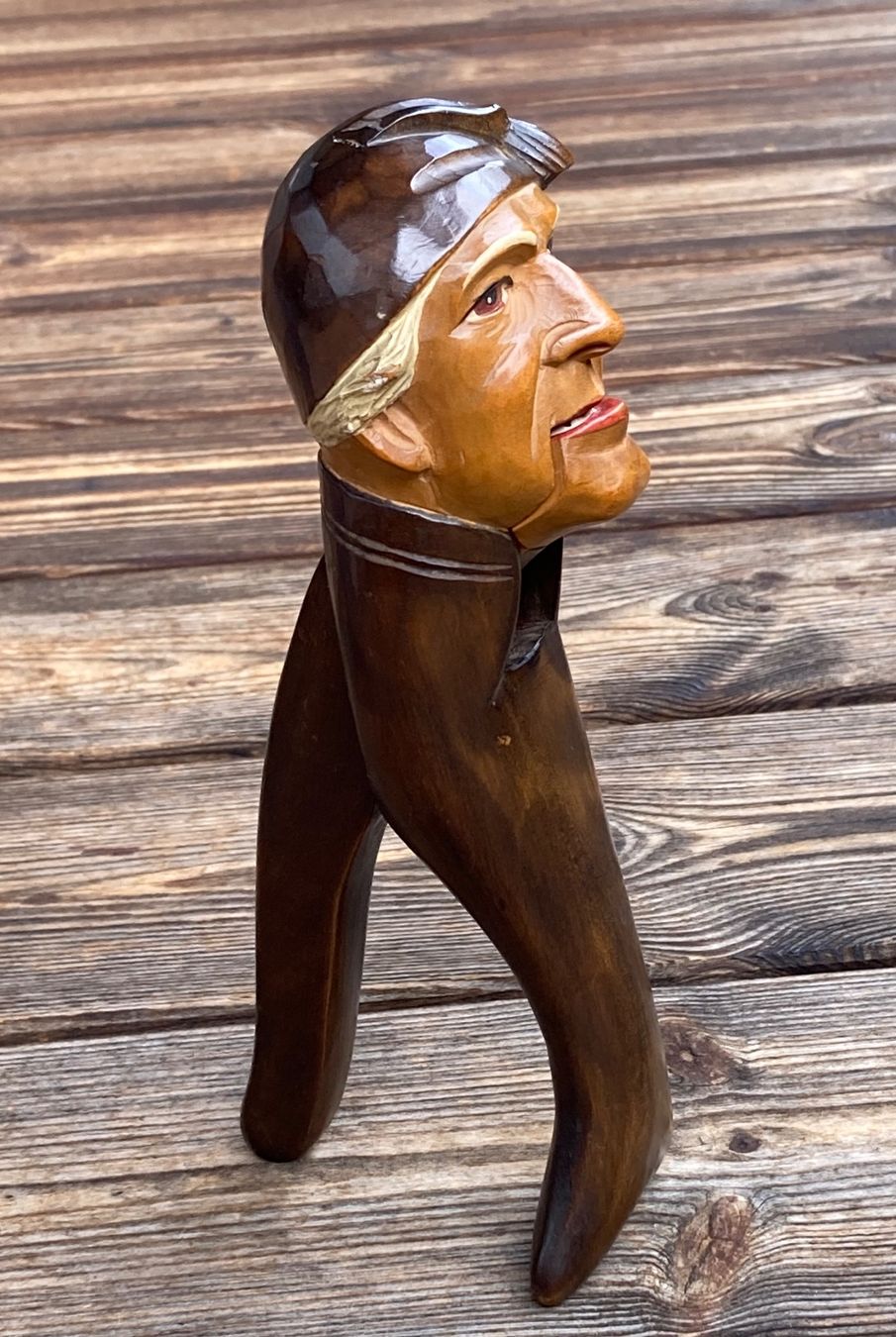 Figurines: antike Nussknacker Brienzer Schnitzerei Mann mit Zipfelmütze – D'occasion à Lüchingen par Eeizo 4