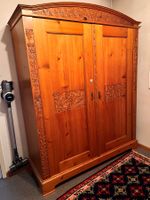 Antiker Schrank