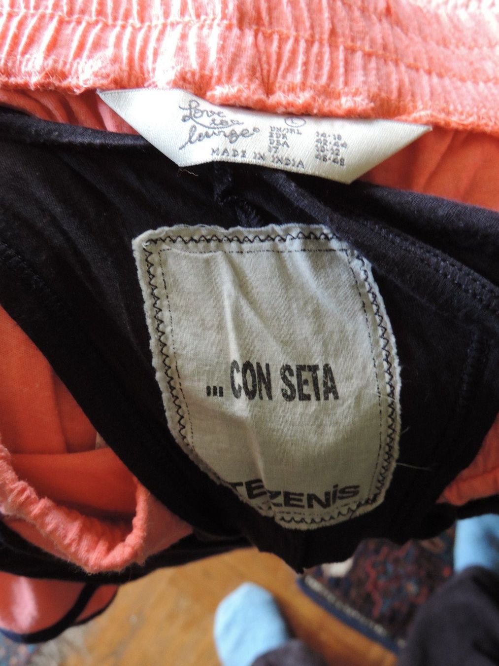 Pantalons: short rose – D'occasion à Genève par Axelle333 2