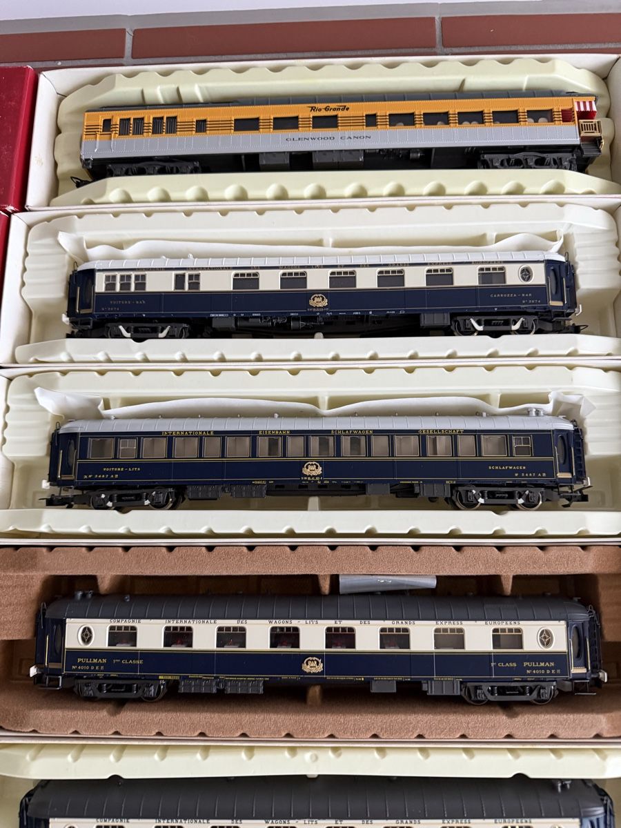 Modellini di ferrovie: Rarer Konvolut von 7x Pullman-Wagen Loki Wagen sonst – Usato da Zürich venduto da sne.swiss 6