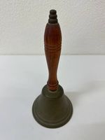 Vintage Handglocke aus Messing mit Holzgriff