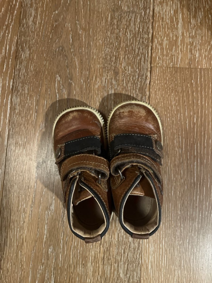 Catimini Scarpe per ragazzi: Süsse Lederschuhe von catimini 23 – Usato da Unterägeri venduto da Cumpi