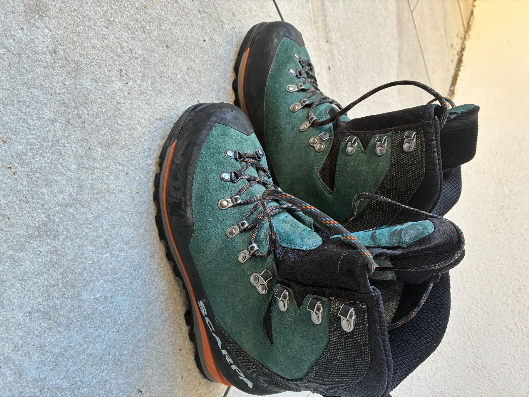 Scarpa Scarpe da uomo: Scarpa Wanderschuhe 43.5 – Usato da Zürich venduto da roland1405