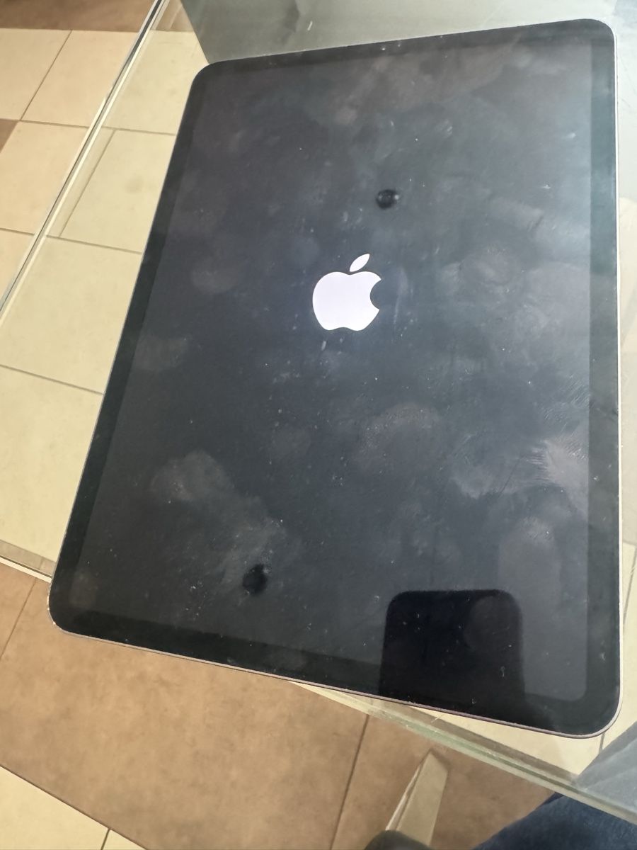 Apple Tablet PC: iPad 11 pro 2nd Gen 128 GB – Defekt aus Biel/Bienne von Baol1 1