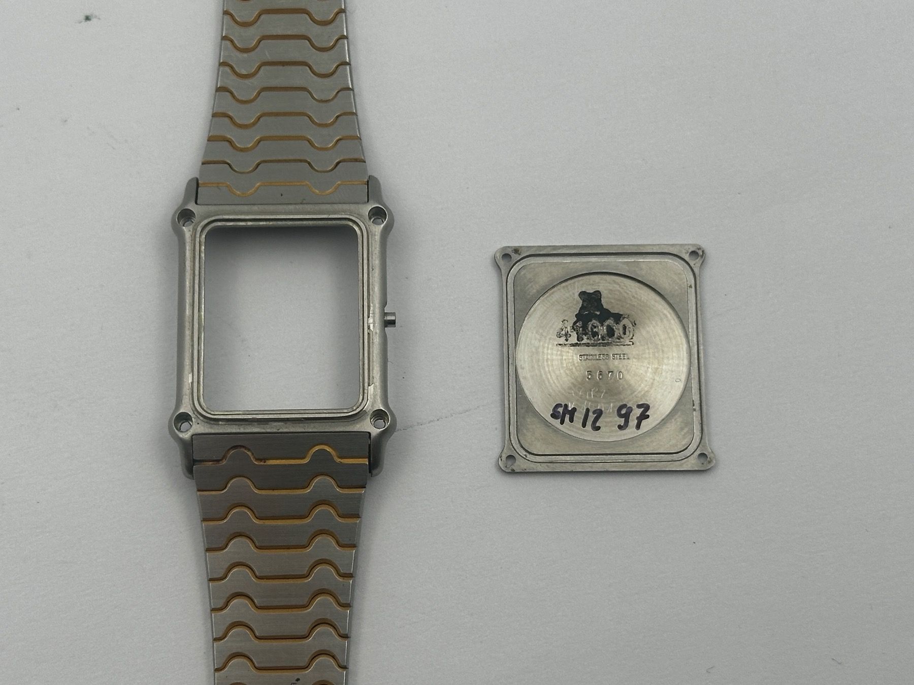 Ebel Orologi: Ebel Gehäuse Tank mit Band ref: 181901 – Usato da Brüttisellen venduto da AlphaOmega05