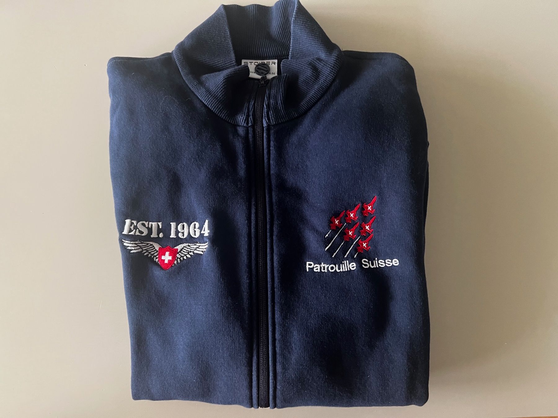 Pulls & Sweat-shirts: Pulli «Patrouille Suisse» – D'occasion à Zürich par luc70