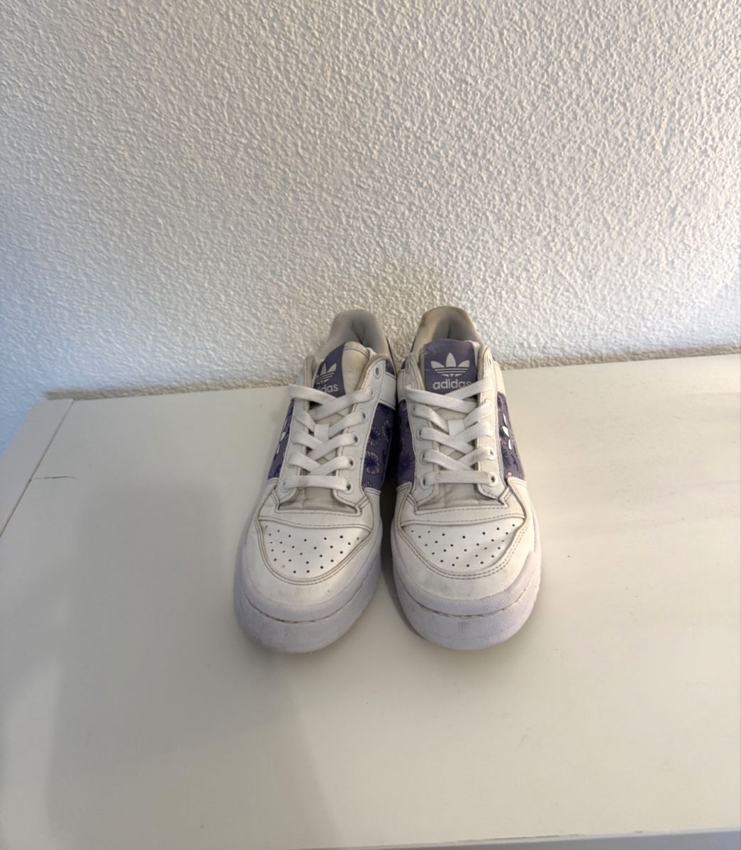 Adidas Scarpe da donna: Adidas weiß/lila – Usato da Zürich venduto da mad_5s8c 1