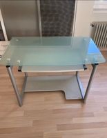 Moderner Glastisch / Computertisch, ideal fürs Homeoffice