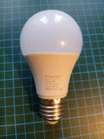 LED Birne E27 9W Warmweiss, neu!