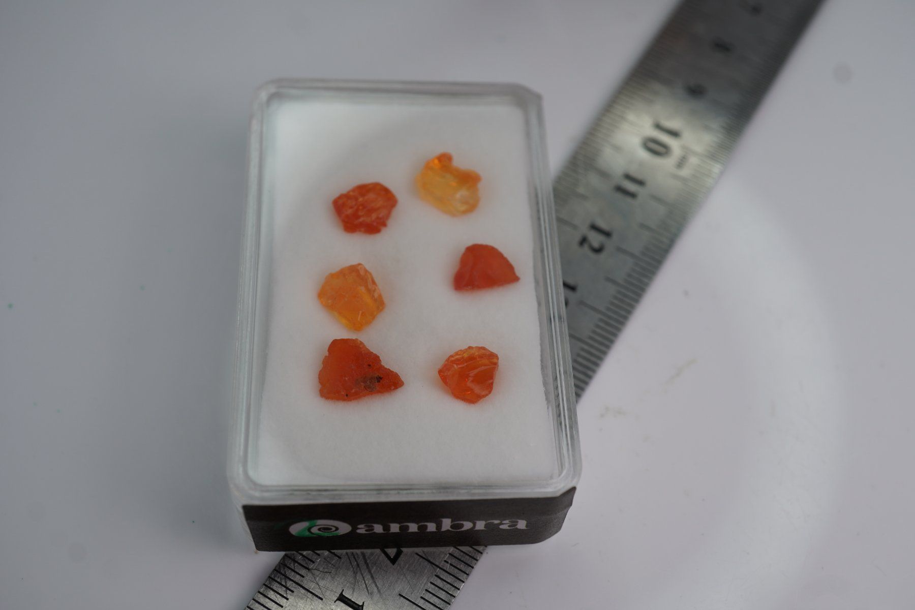 Minerali & Pietre curative: Feuer opal Mexico  Roh       im Böxli no2 – Nuovo e nell'imballaggio originale da Eschenbach SG venduto da topstone 1