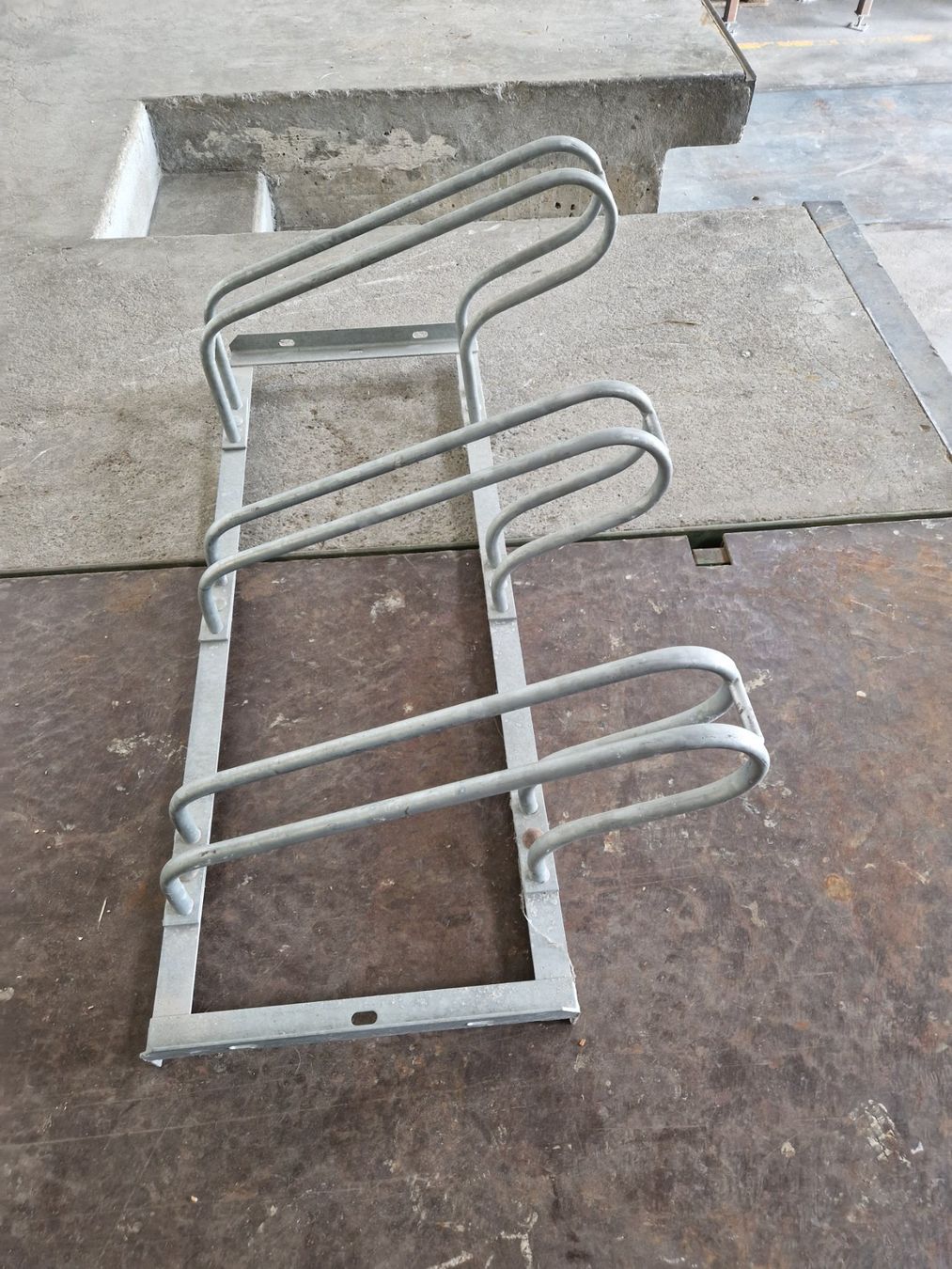 Cavalletti per biciclette: Veloständer dreiteilig – Usato da Fraubrunnen venduto da beat018 1
