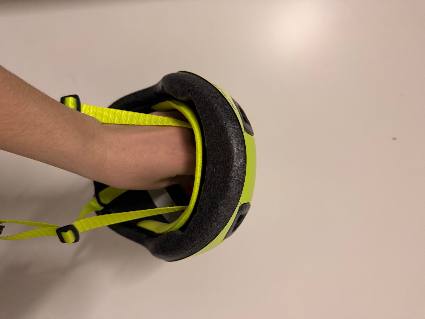 Decathlon Caschi: Casque vélo enfant – Usato da Bramois venduto da ana_z6ly 2
