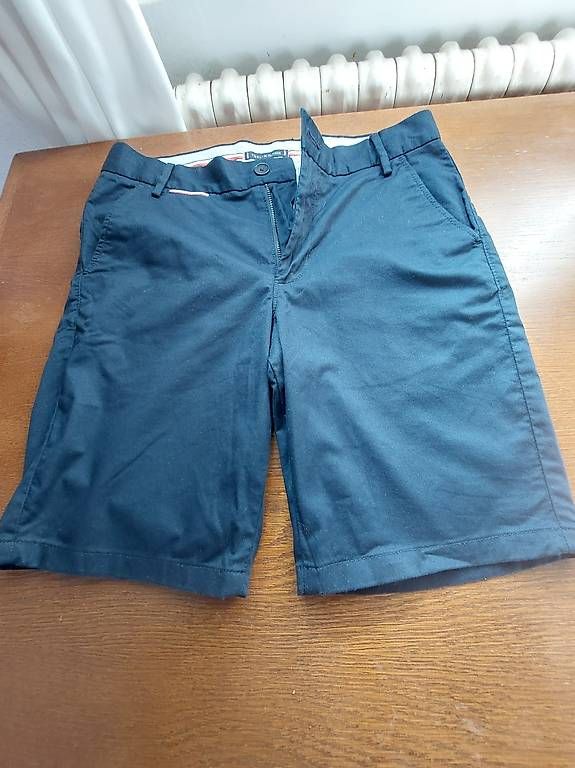 Hosen: Bermuda Thommy Hilfiger – Gebraucht aus crissier von dan_sf9h 1