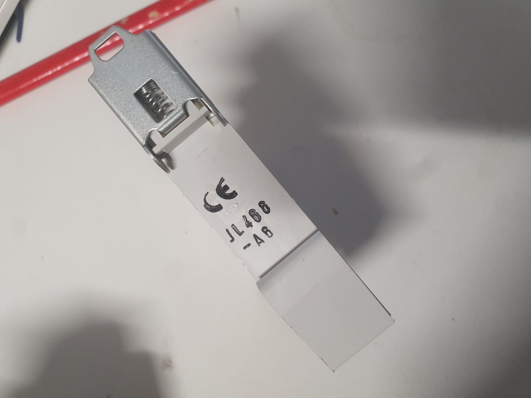 Hager Interruttori: HAGER SV021 Taster 250V 16A 572121 – Usato da Zürich venduto da Alibaba1234 6
