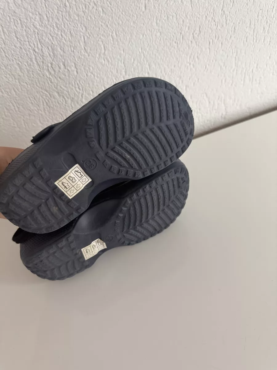 Flippers: Clogs, Grösse 28 – D'occasion à Gossau SG par cuk_fyc6 2