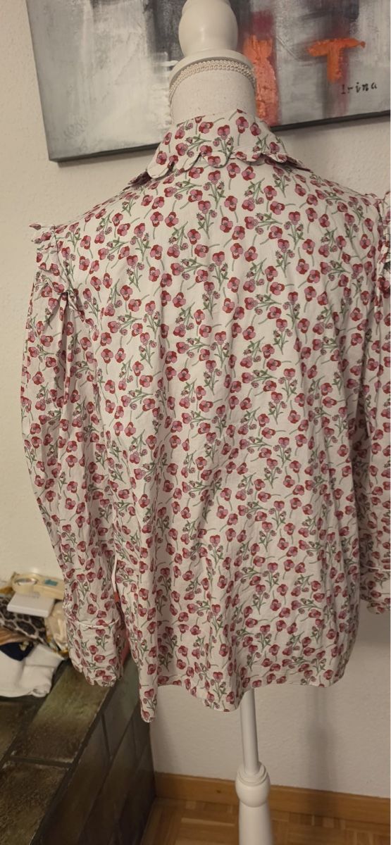 Camicette: Romantische Bluse aus Baumwolle mit Blumenmuster, gr.L – Usato da St. Gallen venduto da mania03 4