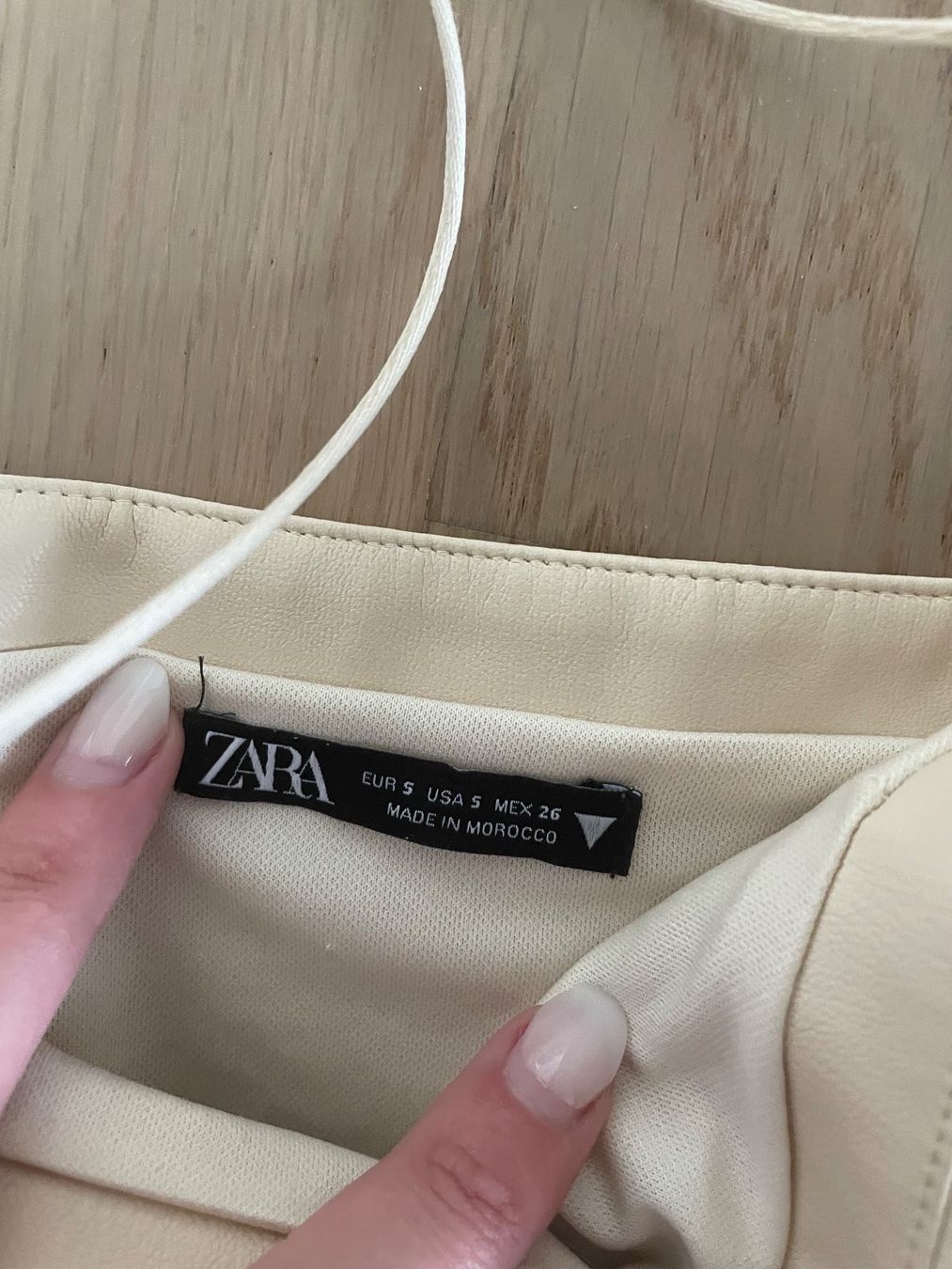 Tops: Faux Leather Beige Top size S – Neu (gemäss Beschreibung) aus Glattpark(Opfikon) von der_dh8z 3