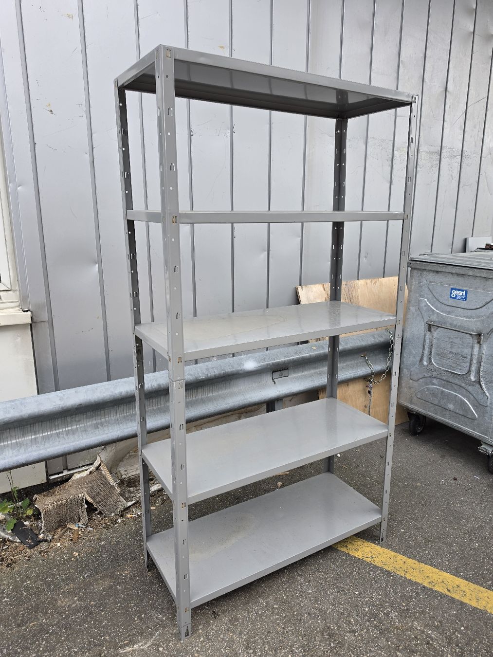 Scaffali: Metallregal grau mit 4 Ablagen  – Usato da WIL SG venduto da Sprin319 1