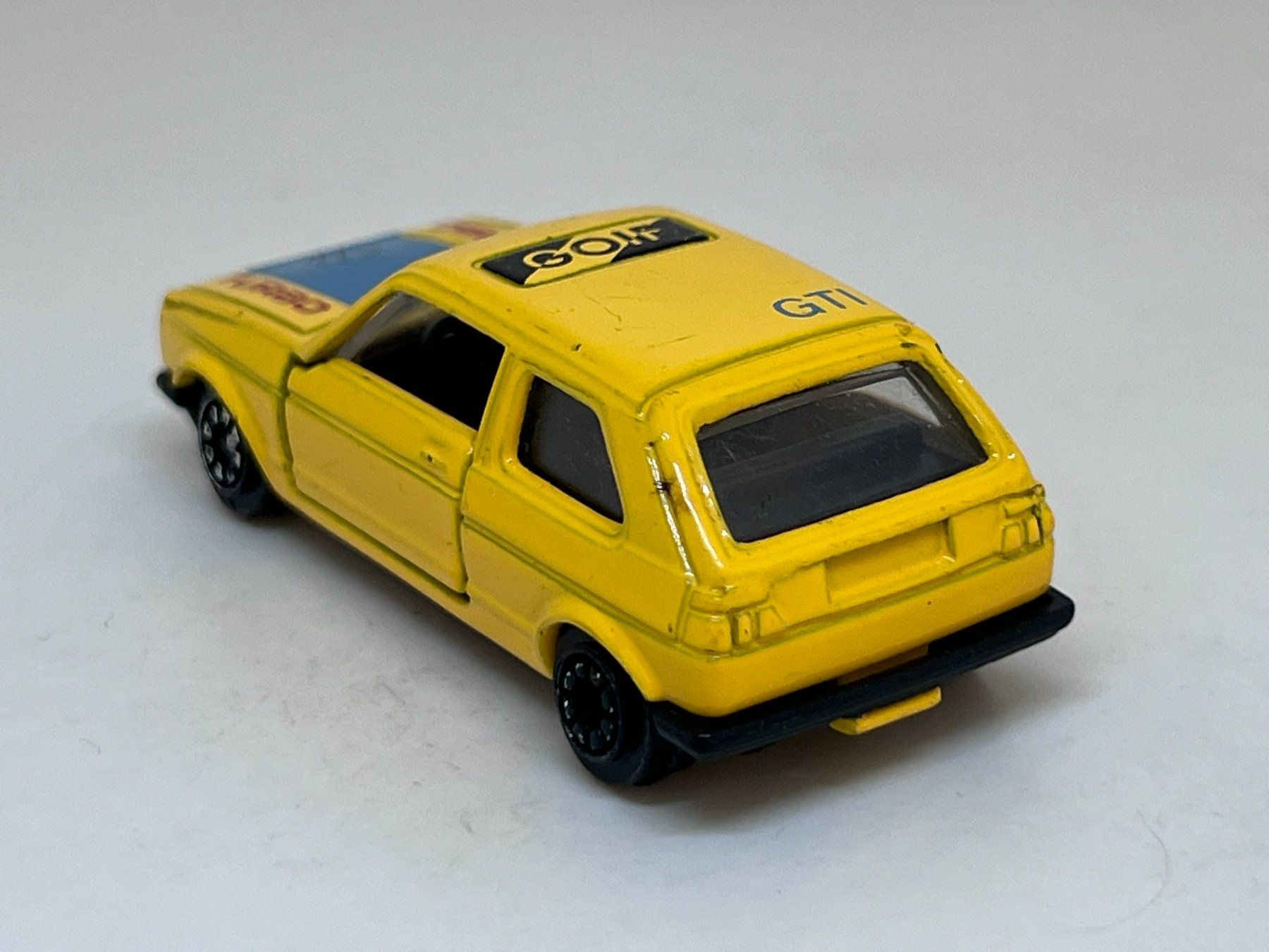 Welly Modellini d'auto: Welly VW Golf #549 – Usato da Wildegg venduto da LaaBoutique 2