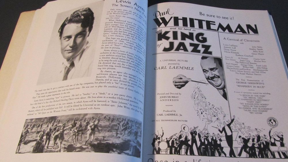 Souvenir Programs of 12 Classics Movies Kaufen auf Ricardo