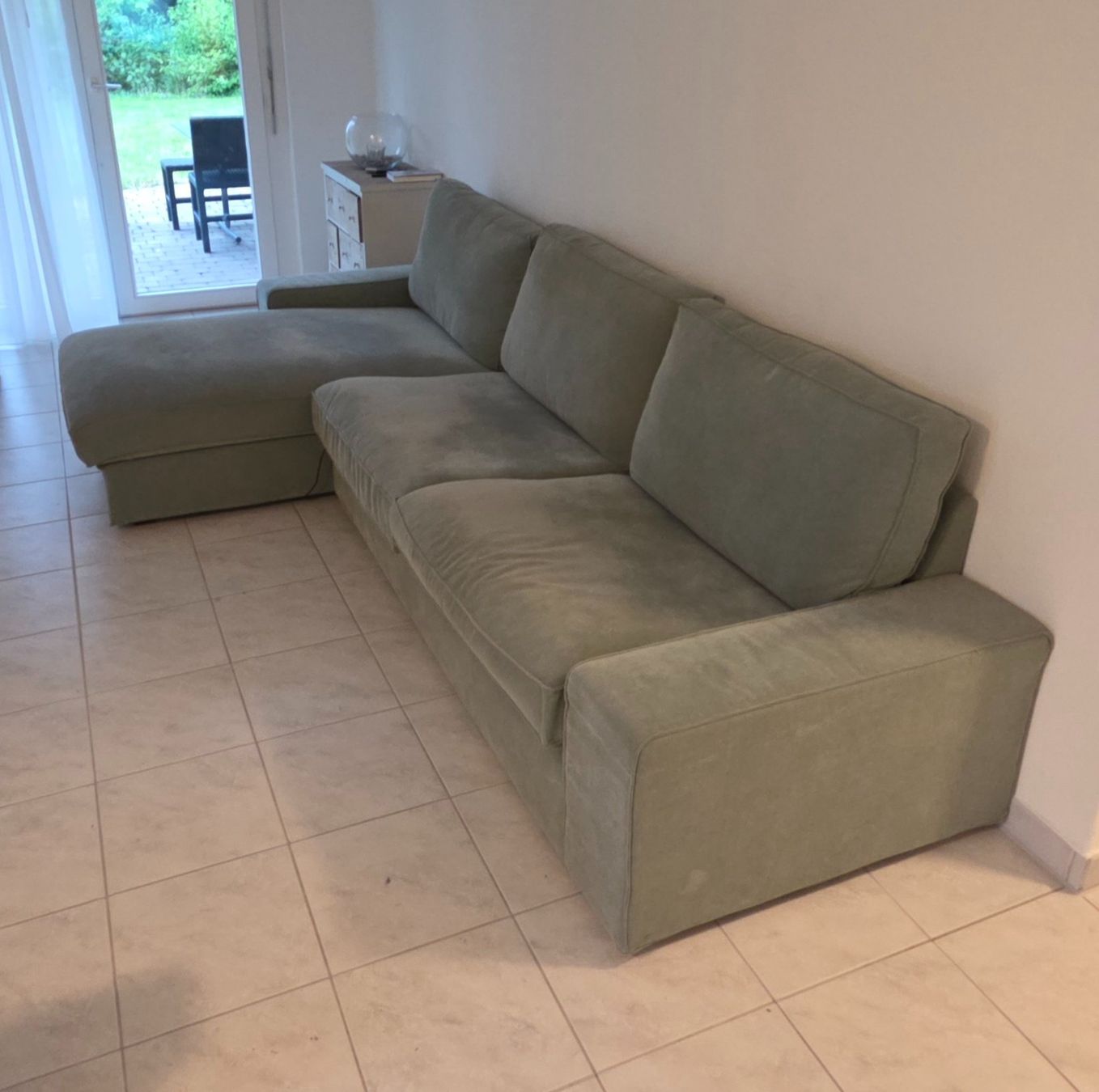 Ikea Divani: KIVIK - 4er-Sofa mit Récamiere, Tallmyra hellgrün – Usato da Pfäffikon ZH venduto da Fab_elsuizo 2
